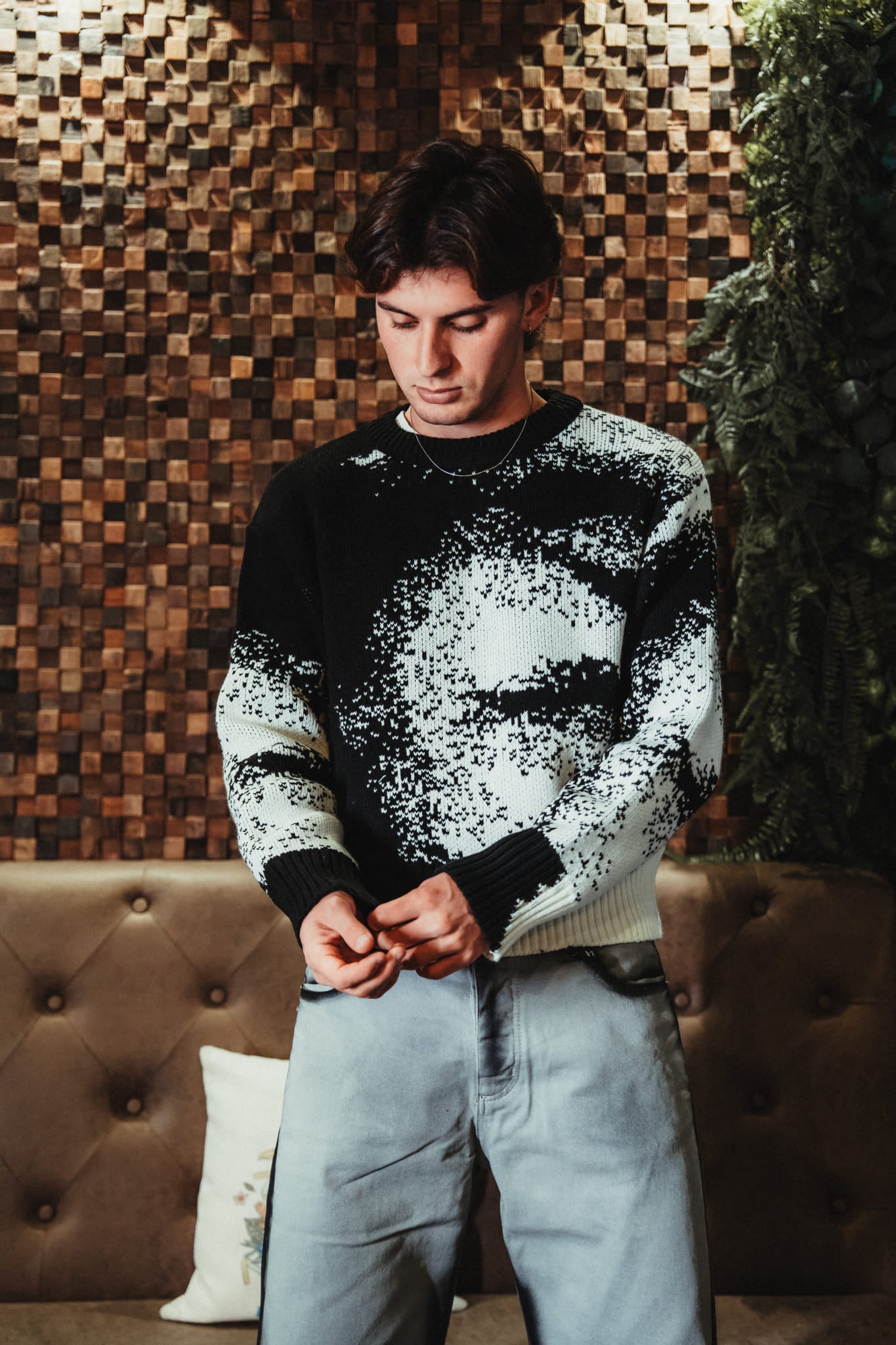 BABA Crop Sweater - Black/White