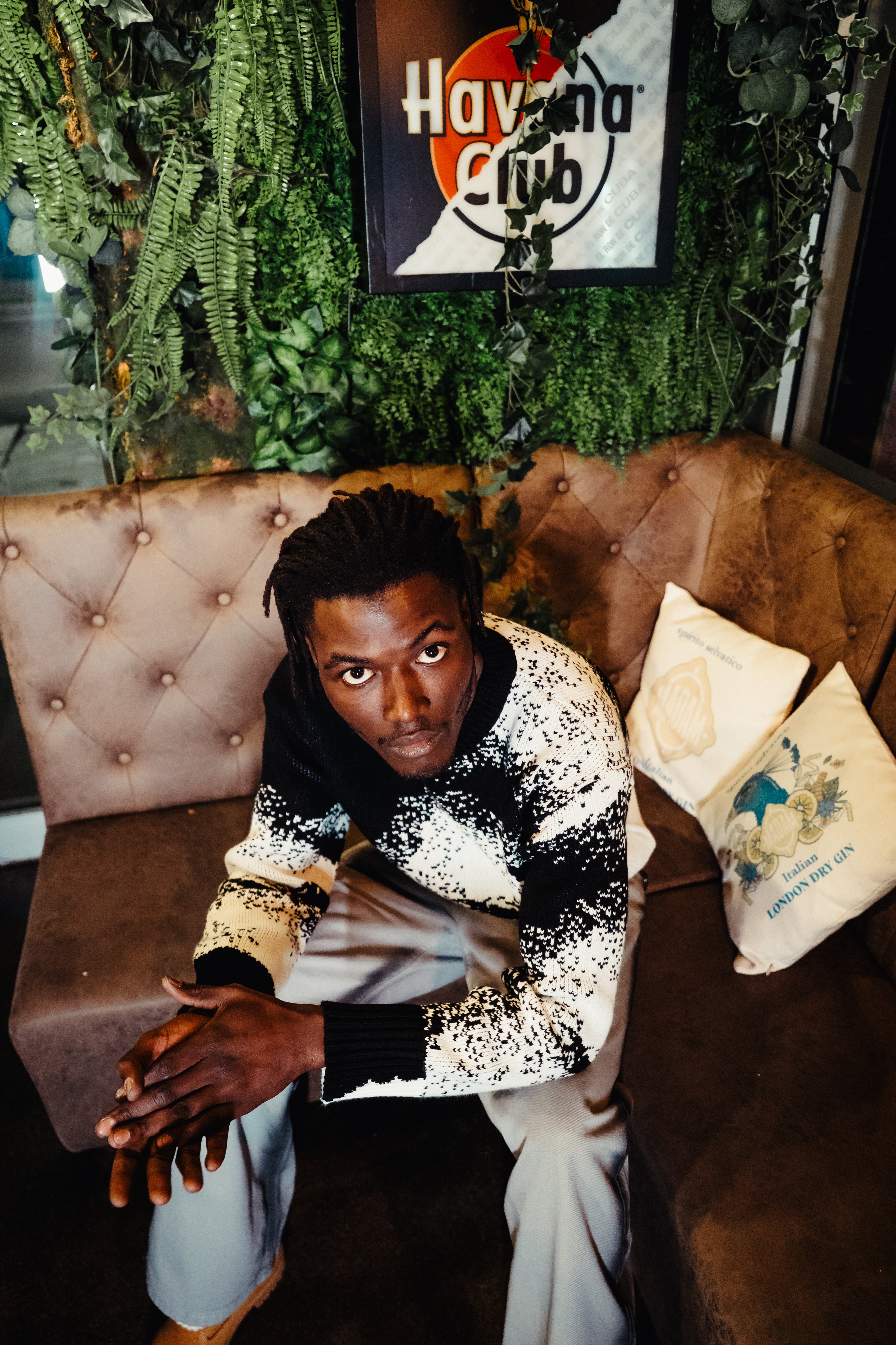 BABA Crop Sweater - Black/White