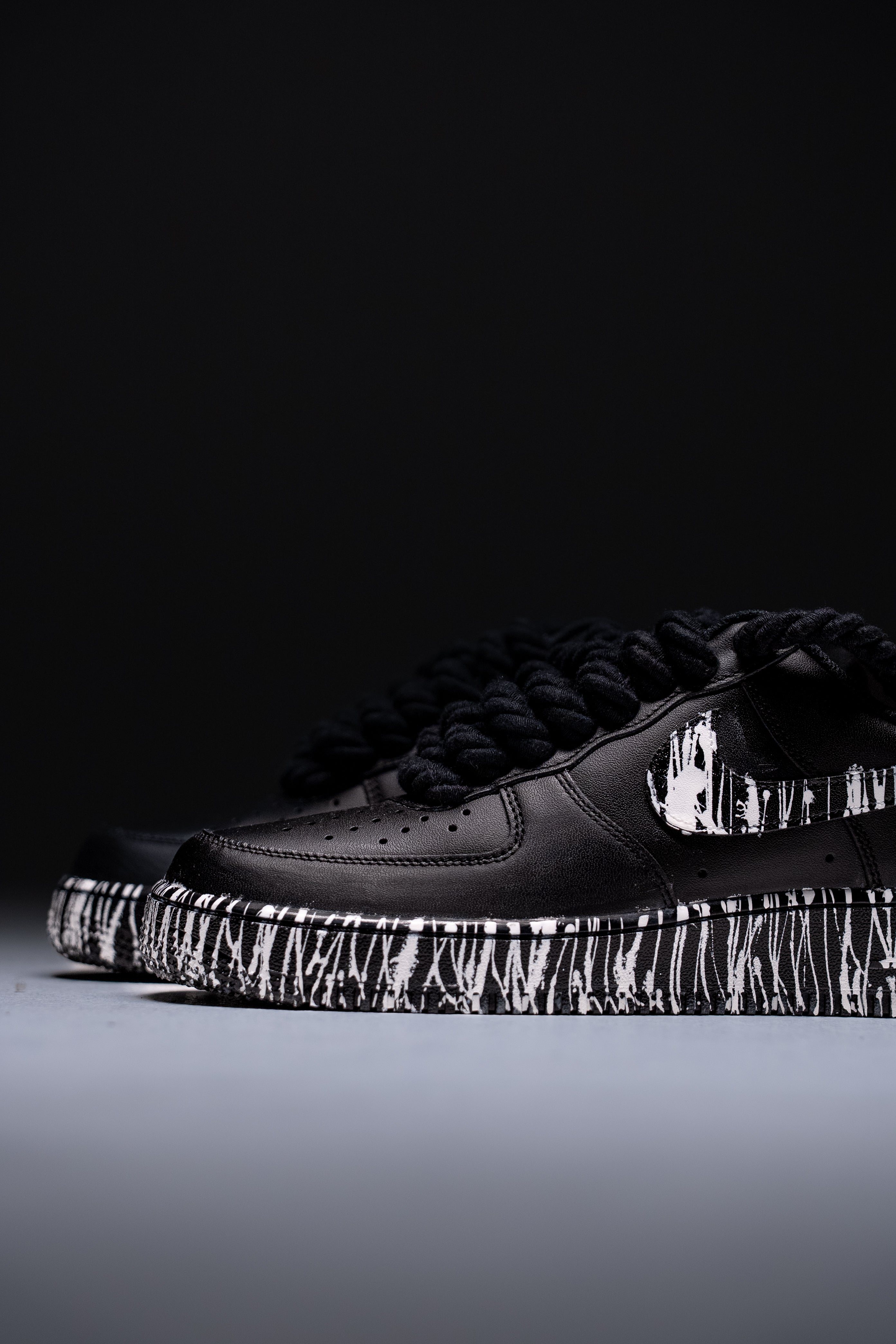 Nike Air Force 1 "Rope Laces Black" Graffiti White