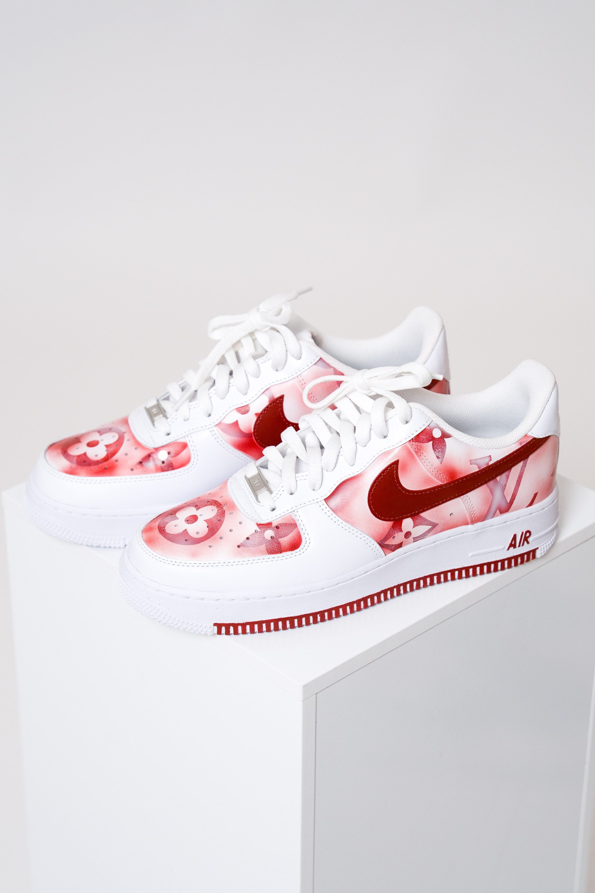 Nike Air Force 1 L.V. Red "Classic Laces"