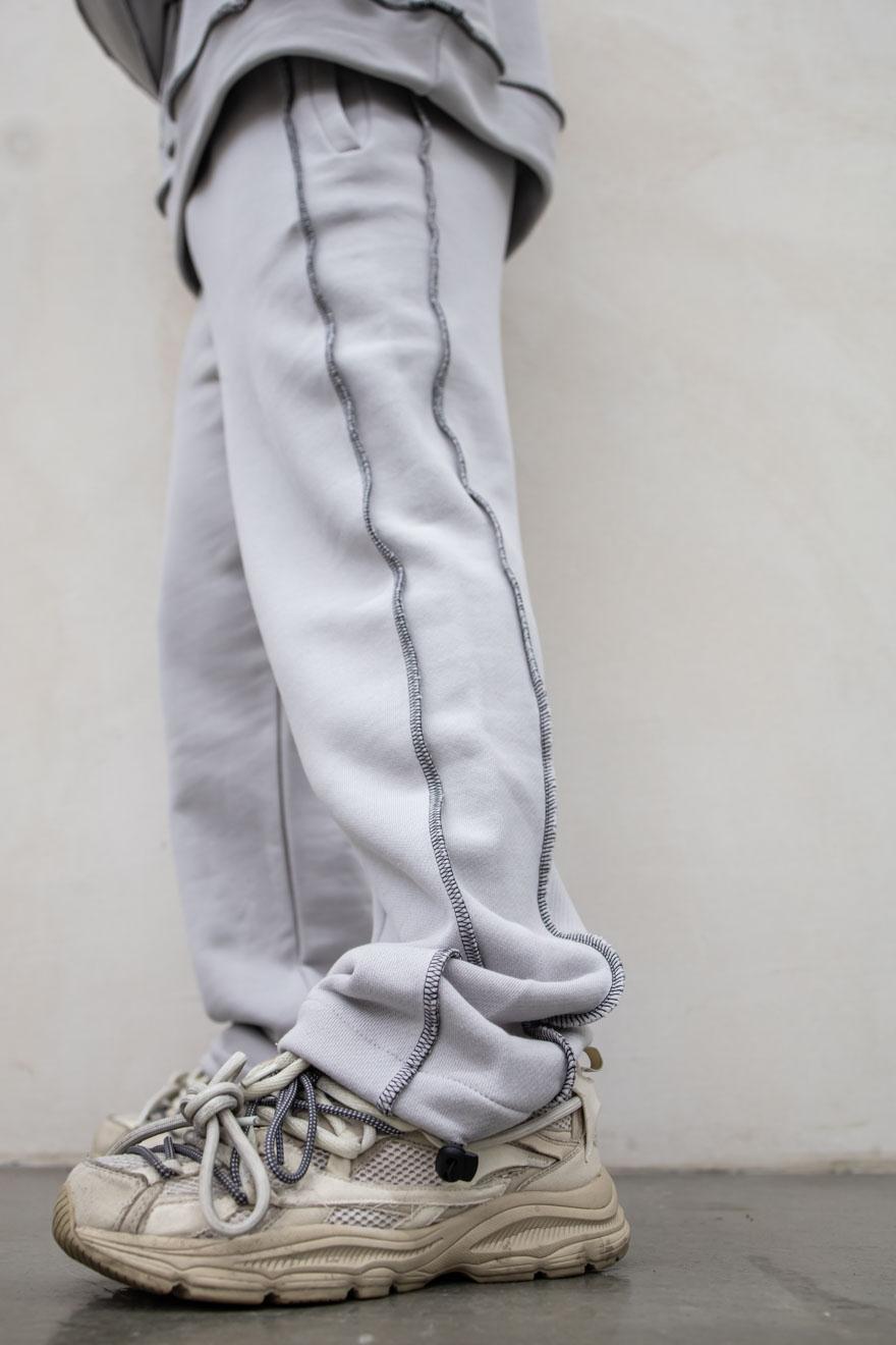 Coordinated Grey Turndown