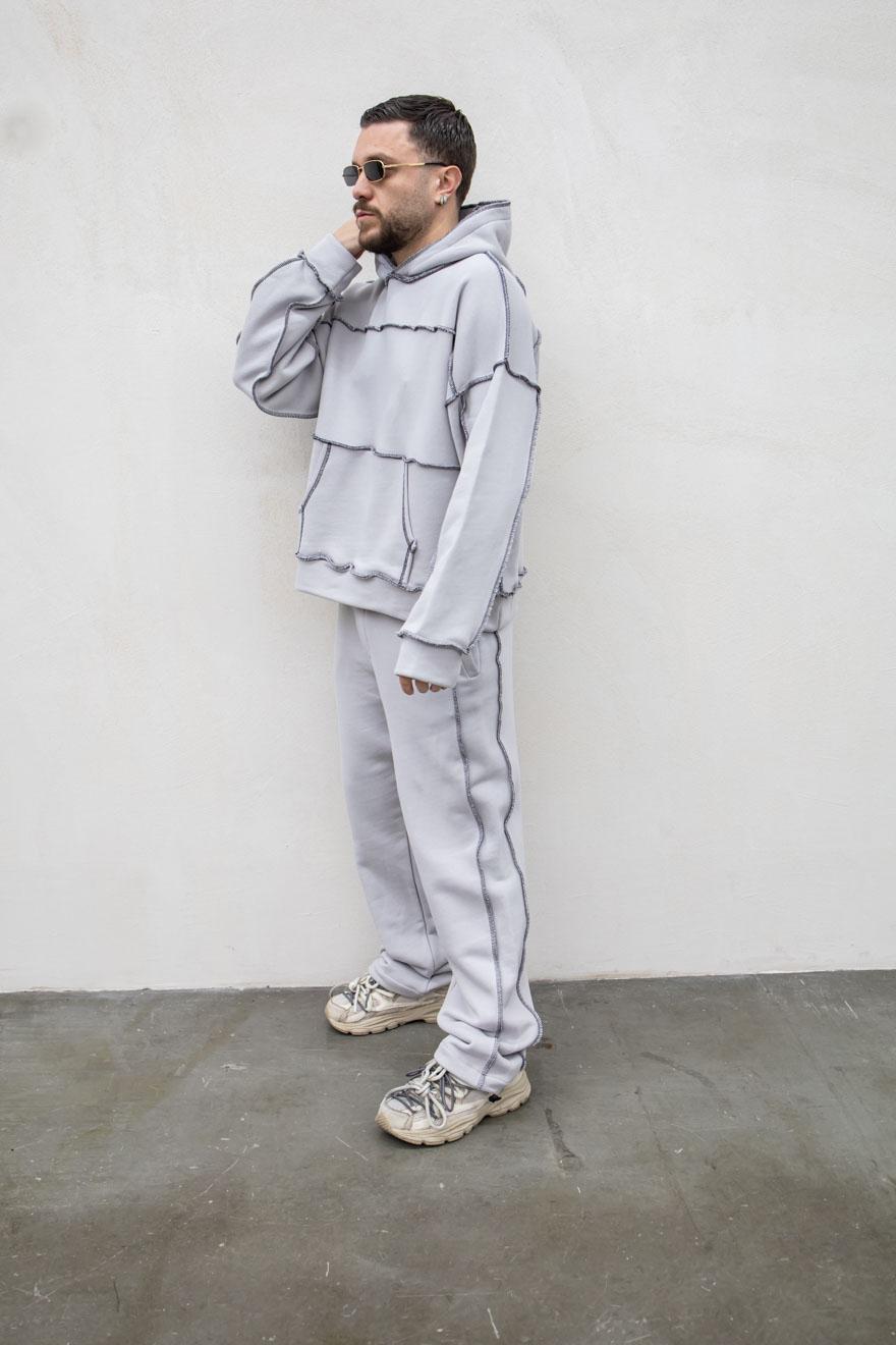 Coordinated Grey Turndown