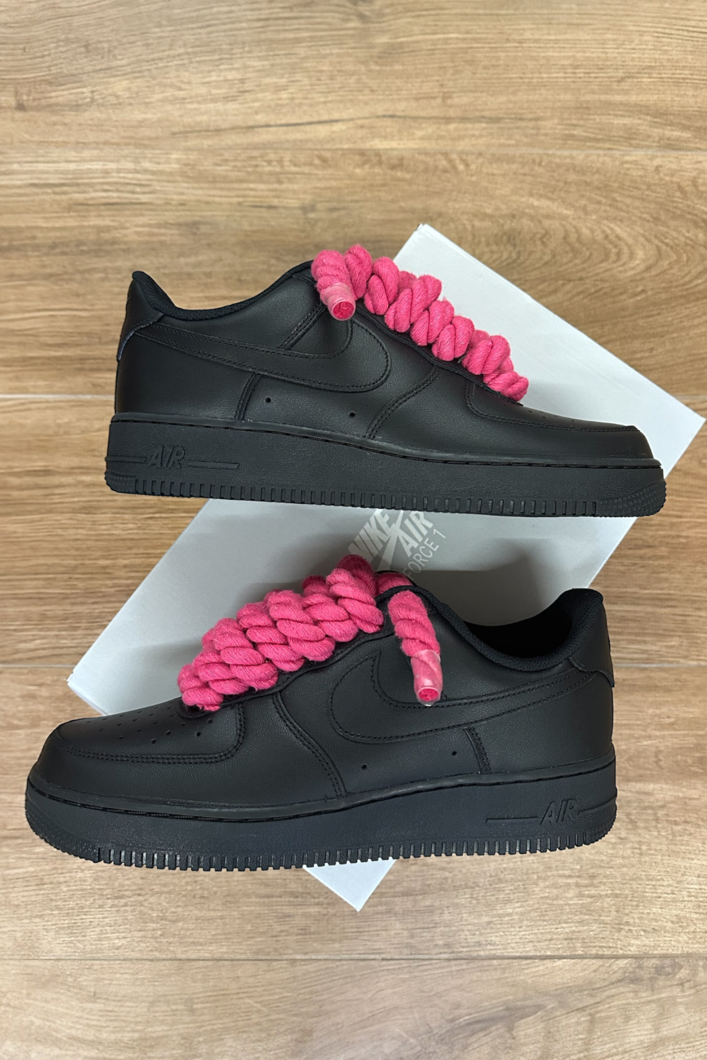 NIKE AIR FORCE 1 BLACK "ROPE LACES FUCSIA" - Baba Store