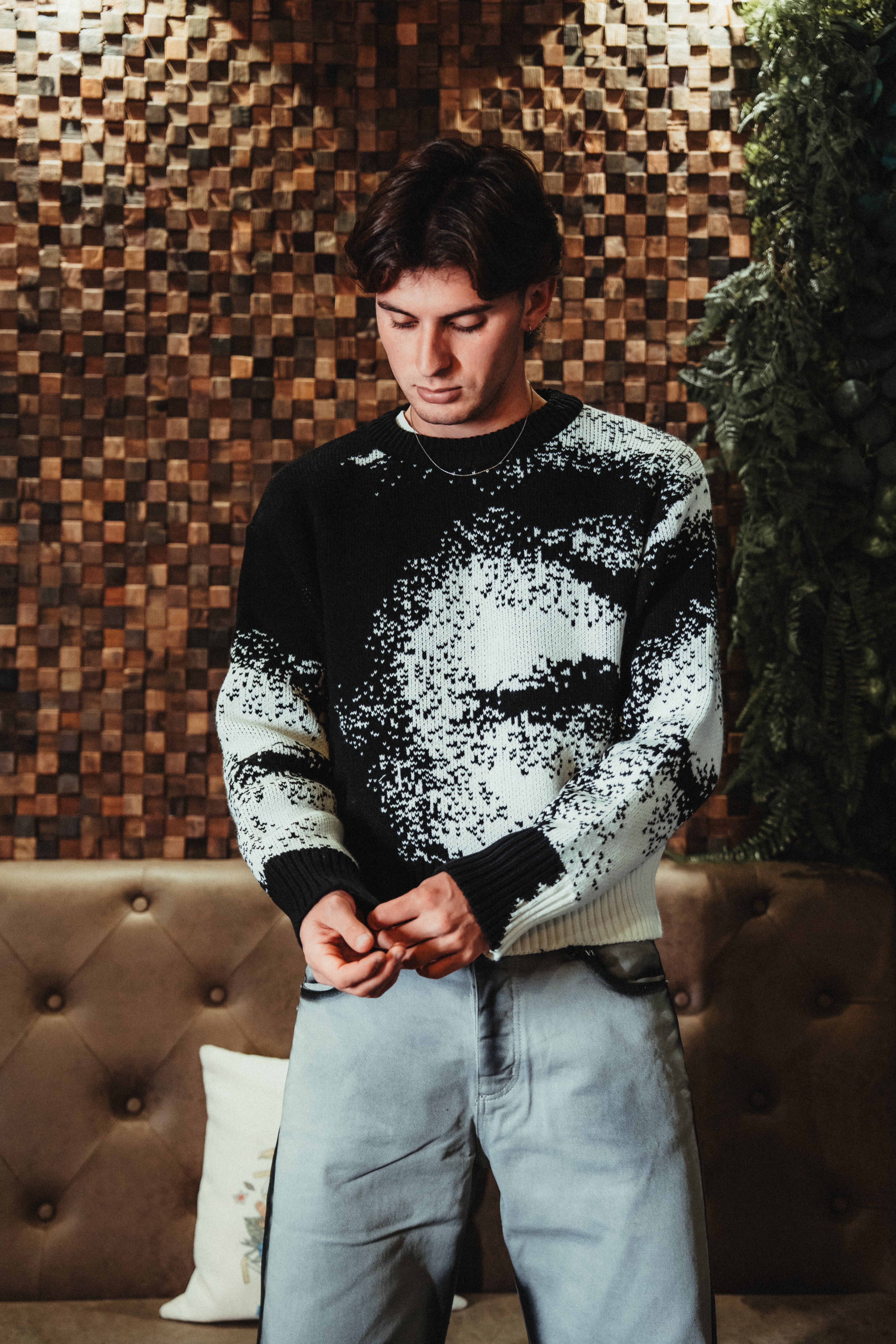 BABA Crop Sweater - Black/White