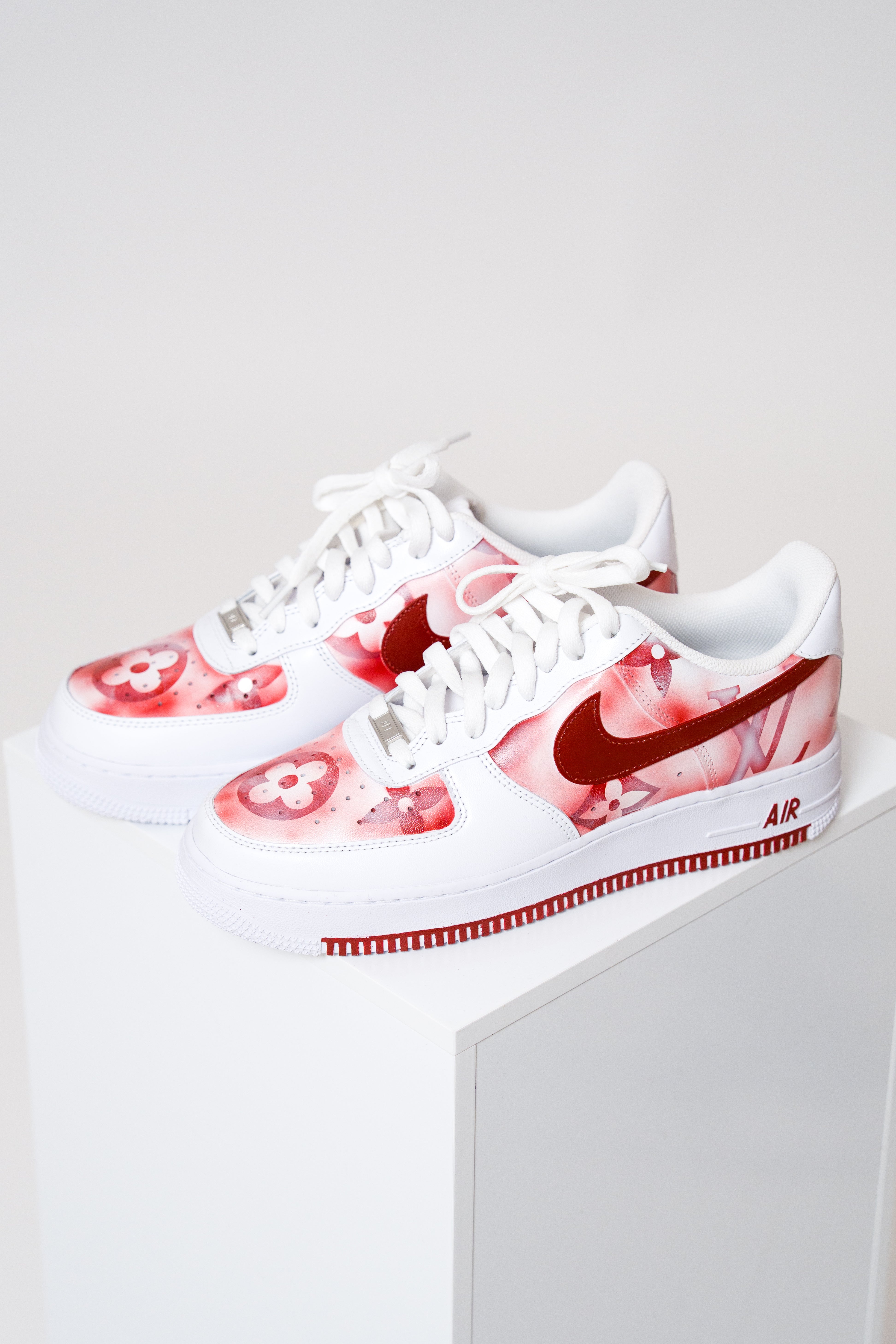 Nike Air Force 1 L.V. Red "Classic Laces"