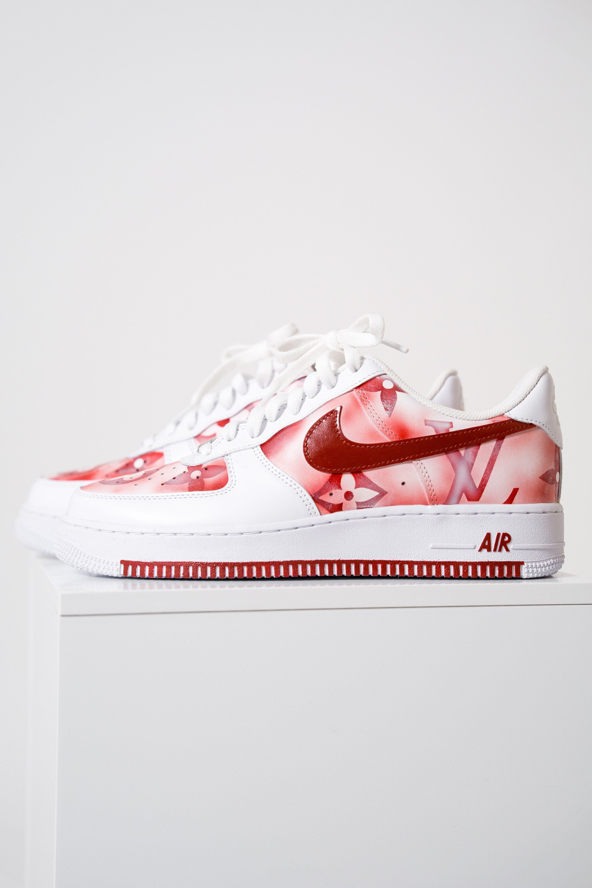 Nike Air Force 1 L.V. Red "Classic Laces"